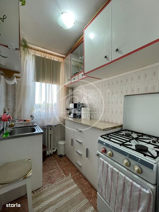 Apartament de vânzare cu 2 camere în zona Velența, Oradea