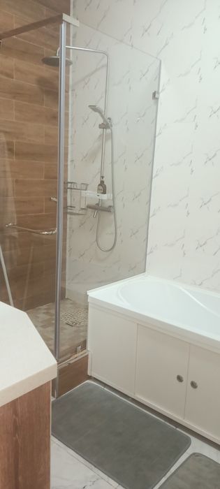 Сдам 3 ком.кв. в районе Экспо, Мега