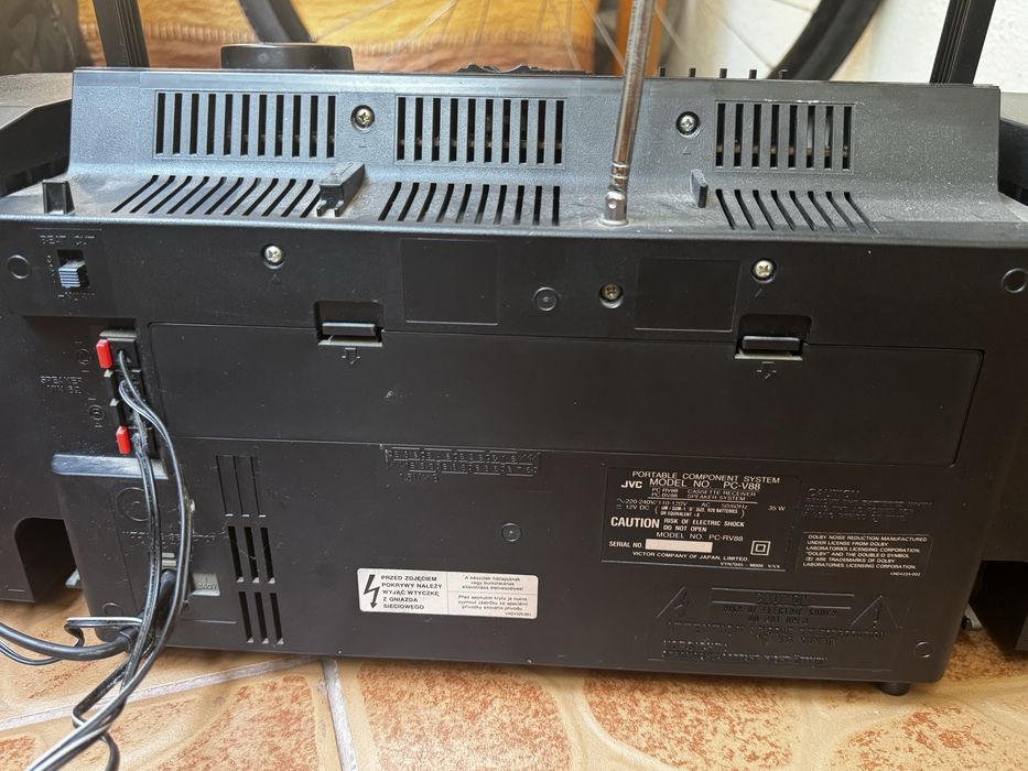 JVC PC-V88 Vintage Boombox | Boxe detașabile | 3D Hyper Bass | Dublu Casetofon