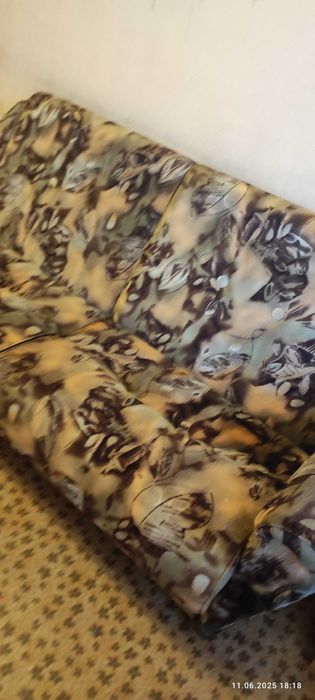 Диван в отличном состоянии.