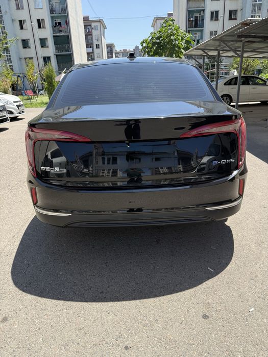 Hongqi 5 2024 fuul ideal
