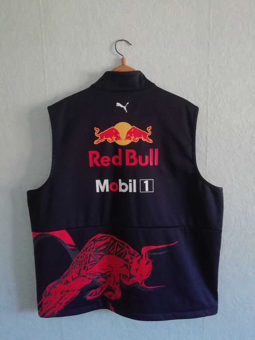 Puma F1 Red Bull Racing Team Gilet Formula One оригинална нова жилетка