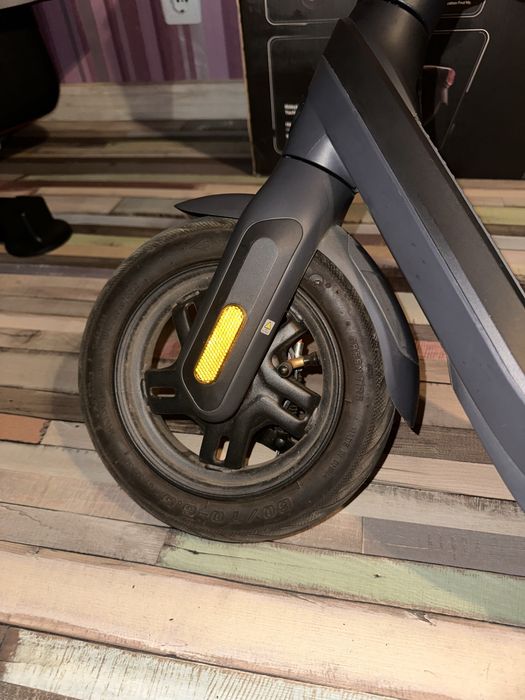 Електрическа Тротинетка Segway  eKickscooter E2 Pro в Гаранция