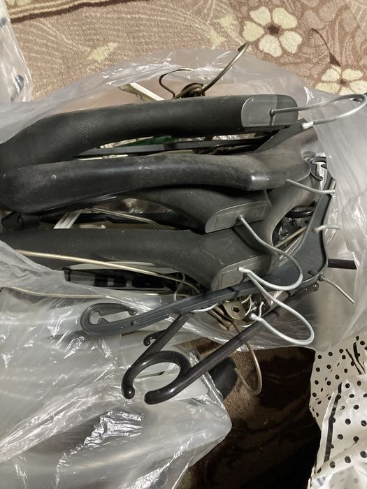 Вешалки для одежды