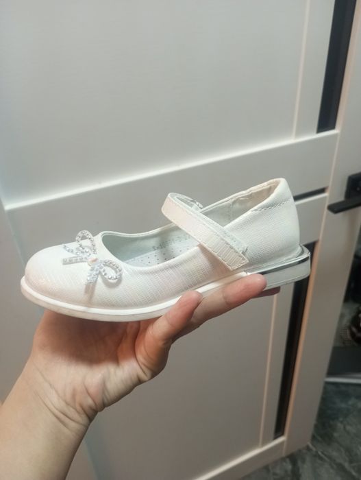 Белые туфли 27 размер