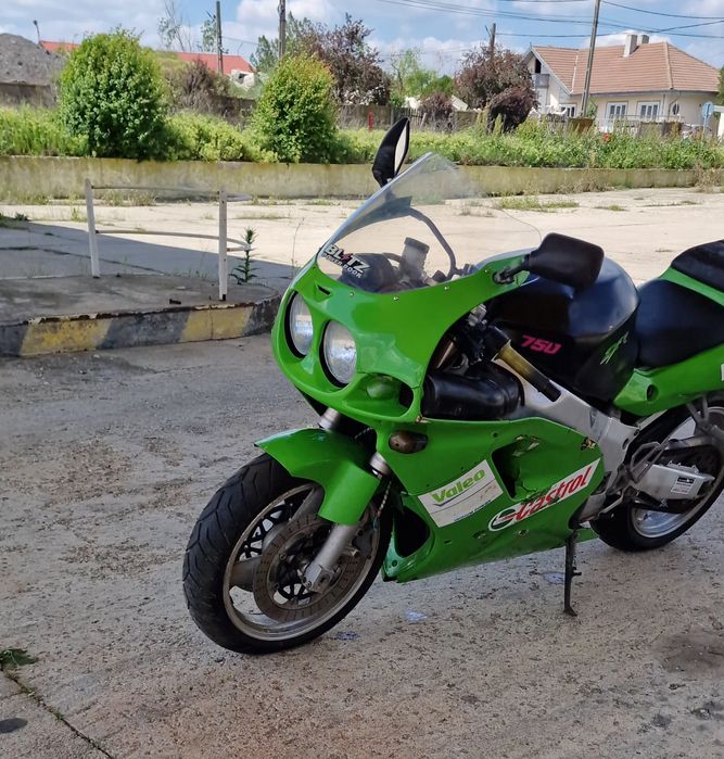 Vind kawasaki 750