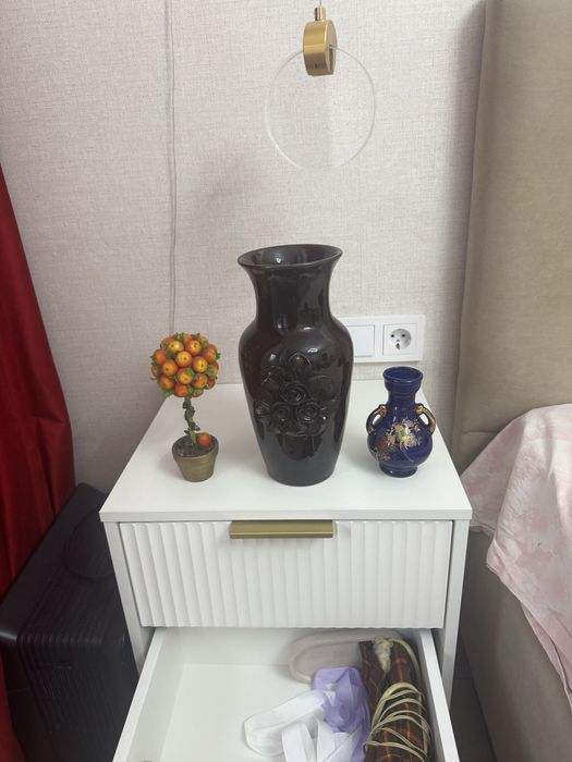 Ваза большая и маленькие