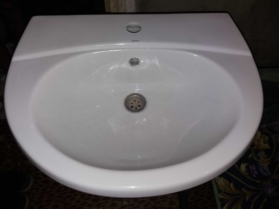 Продам раковину с подставкой