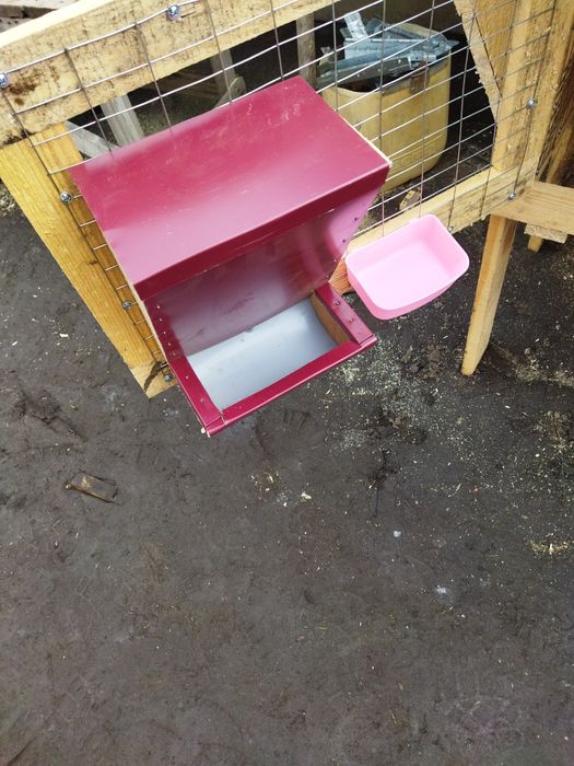 Продам клетки для кроликов