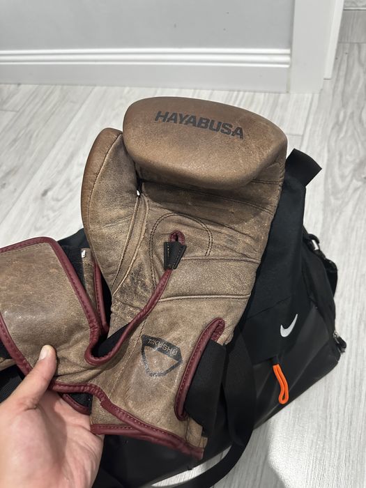 Боксерские перчатки Hayabusa 14 Oz