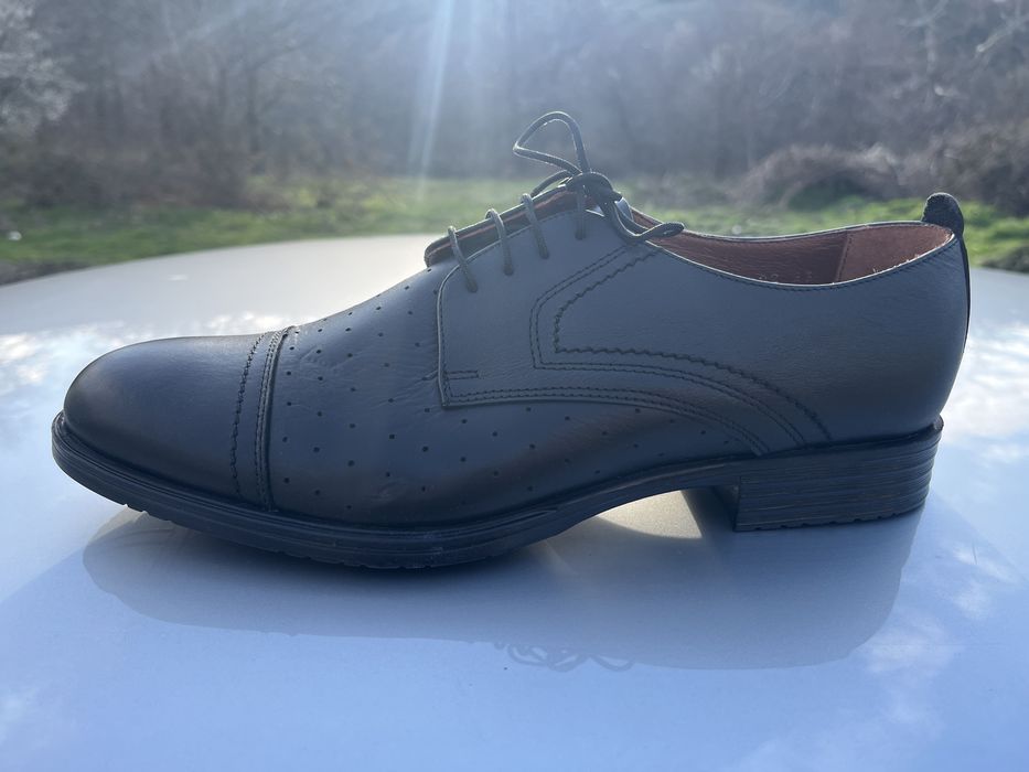 Мъжки обувки от естествена кожа