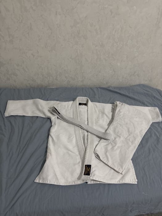 Продам кимано для дзюдо