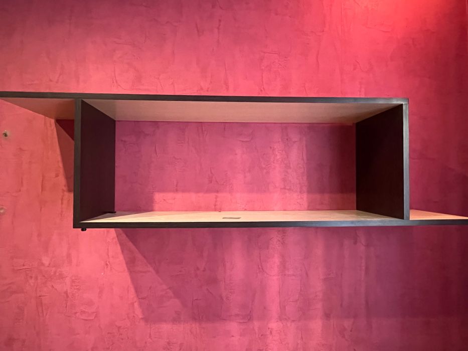 Продам книжную полку