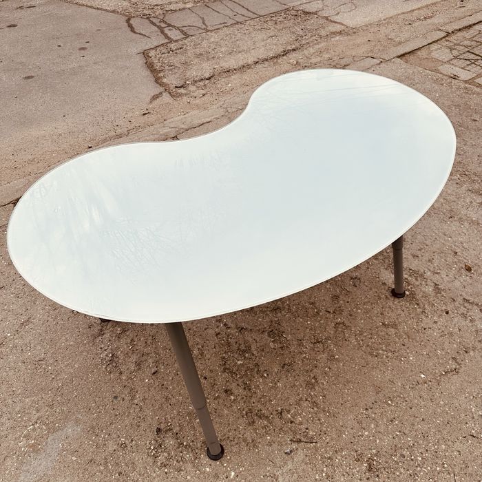 Дизайнерско шведско офис бюро IKEA GALANT – стъклен плот