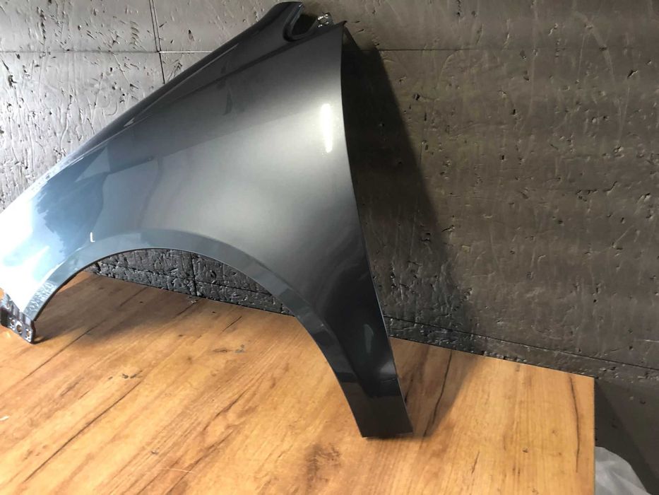 Aripa Fata Stanga VW Polo 6 VI 9N 2005-2009 (LC7V (Gri))