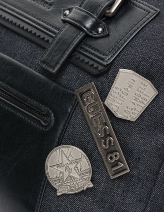Нова чанта Guess