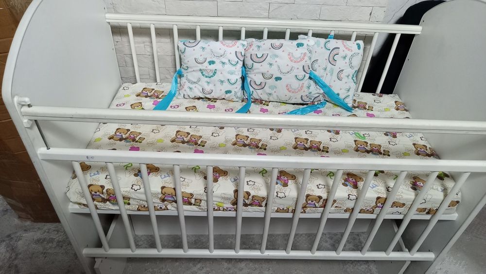 Продам детскую кроватку