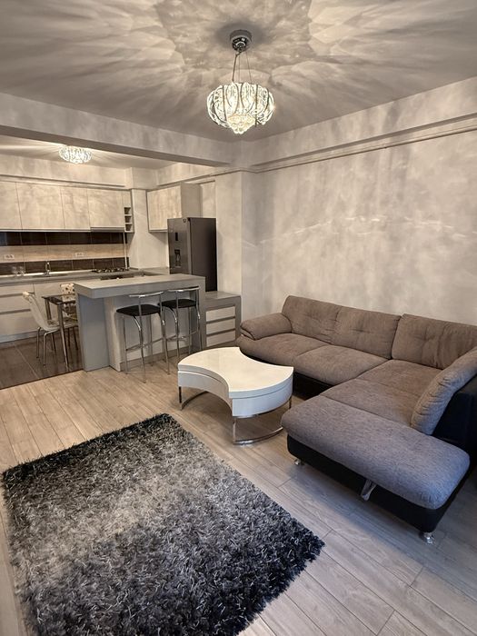 Inchiriez apartament Militari Residence