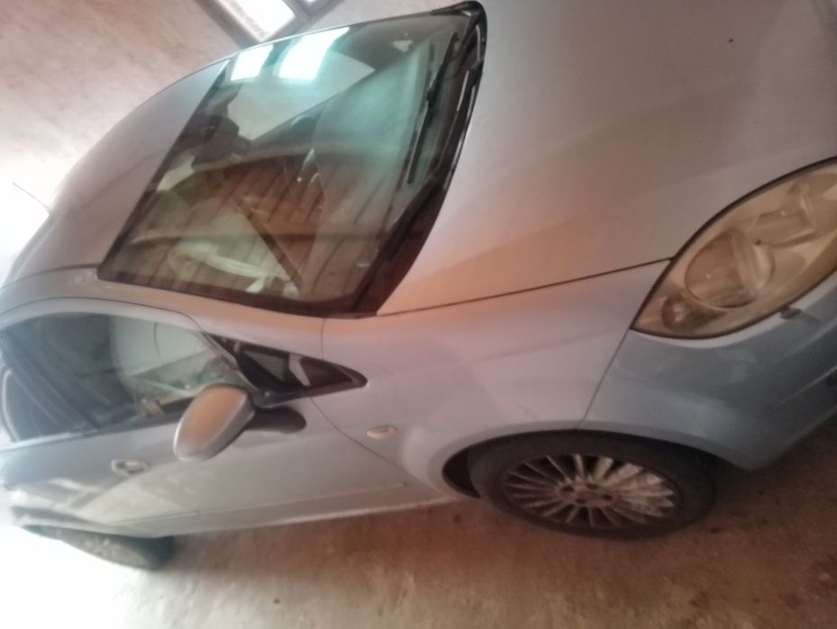 Se dă Fiat Linea323