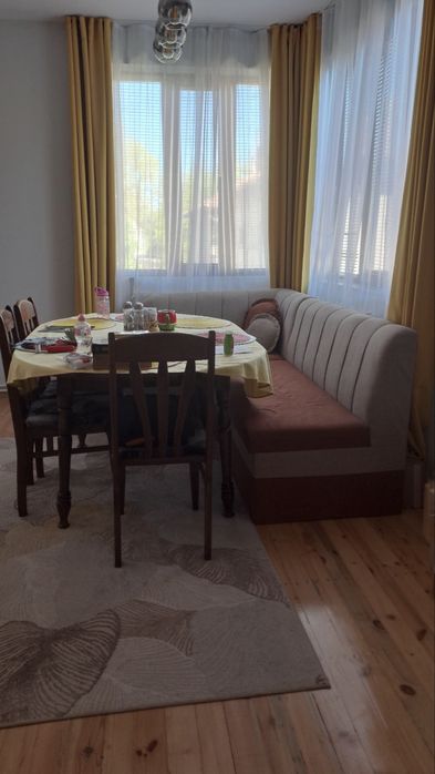 Продава се Етаж от къща в Силистра, Център - 250 кв.м за 653 €/кв.м - Снимка #4