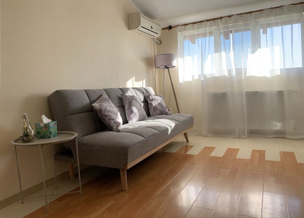 Vand apartament de 2 camere in zona Complexului Studentesc