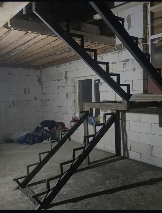 Лестница металло каркас