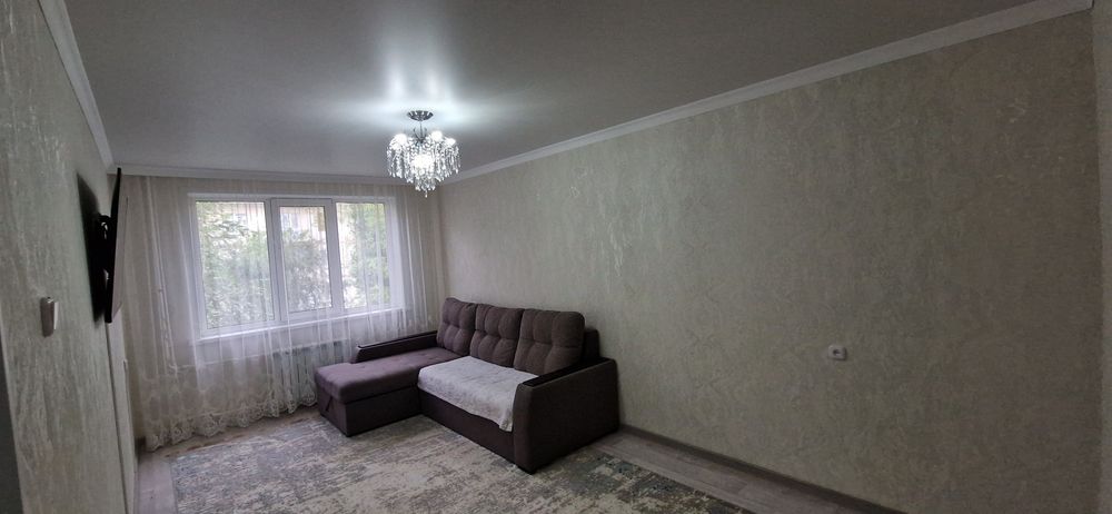 Продам 3 комнатую квартиру в районе маг.Урал