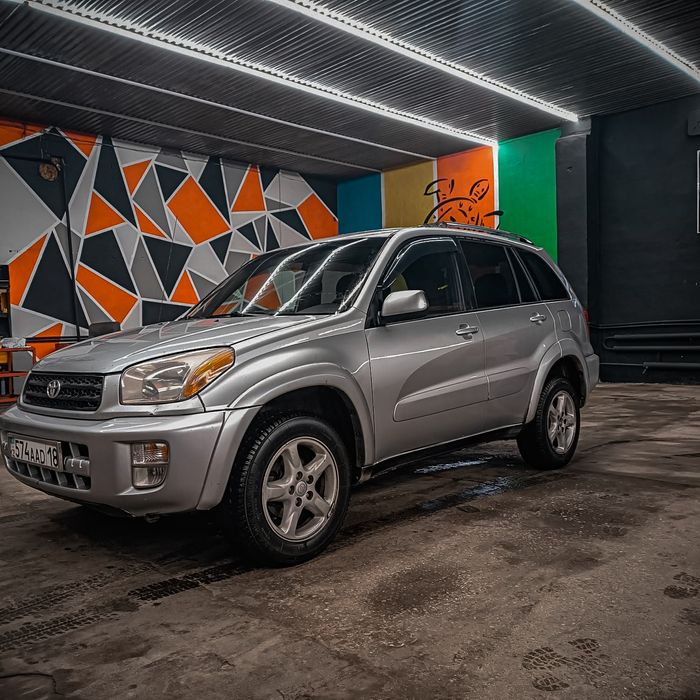 Toyota RAV4 продам