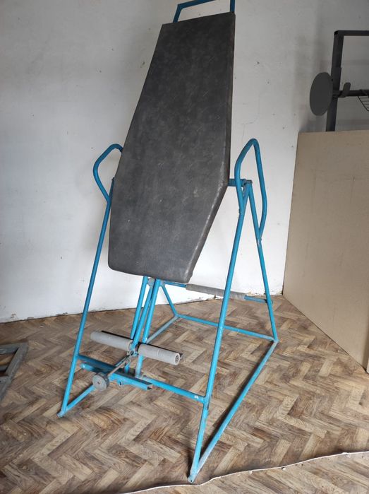 Тренажер Инверсионный стол для спины.