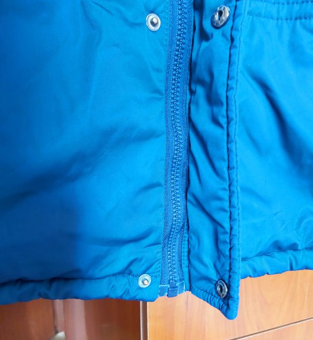 Продам куртку осень-весна.