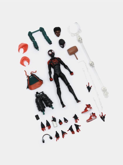 Фигурка человека паука майлз моралез