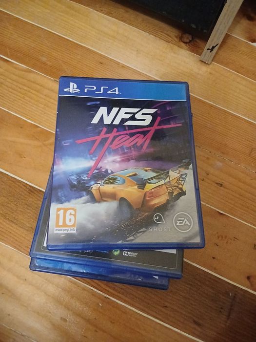 Ps4 500gb Slim , НОВ джойстик    Волан с педали +5игри