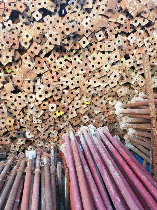 Шпилки 3м,гайки,трегери,телескопични  подпори