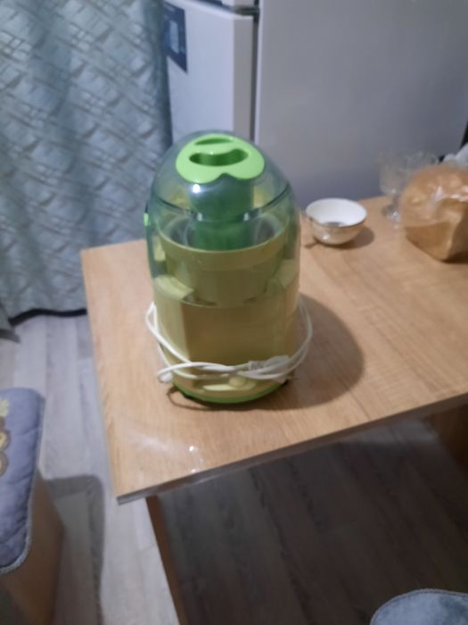 Продаётся соковыжималка