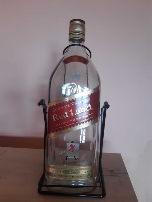 Галон от уиски JOHNNIE WOLKER на люлка, 4.5 литра