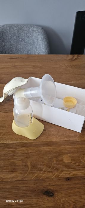 Двуфазна помпа за кърма Medela Harmony