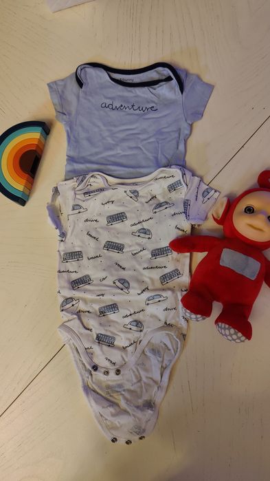 Lot body-uri mărimea 74