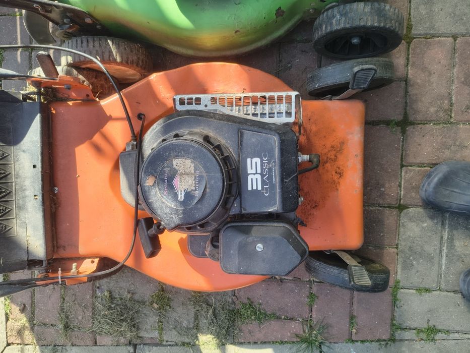 Mașini de tuns iarba termice