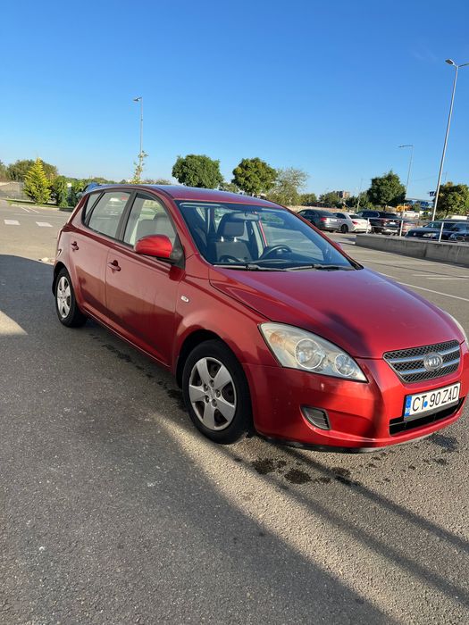 Autoturism Kia Ceed