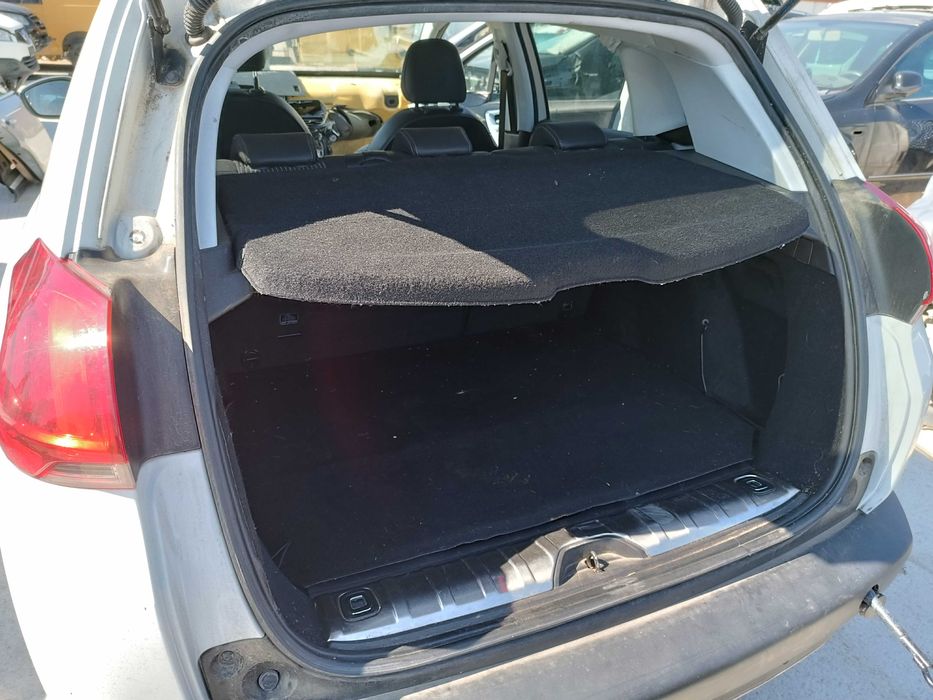 Пежо 2008 / Peugeot 2008 - 1,6 eHDI - на части