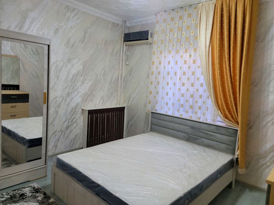 Миробатиский район Улица Чехова 4/2/9 банковский дом 1000