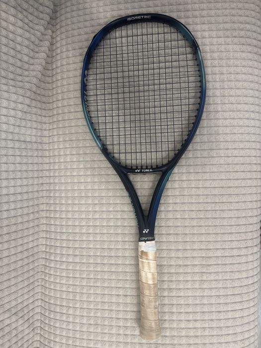 Rachetă tenis Yonex Ezone 100