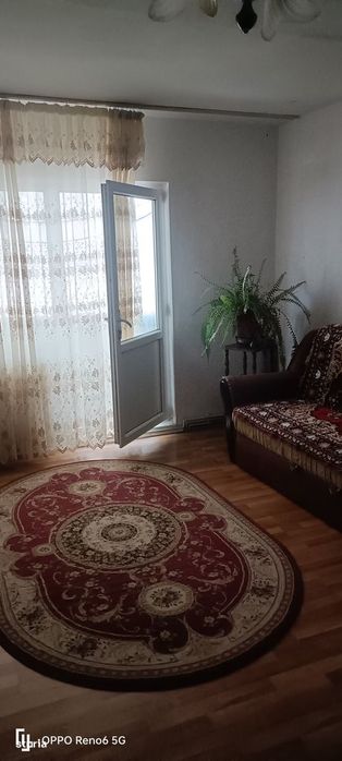 Apartament 3camere de vânzare