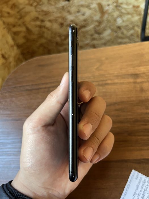 Продается айфон 7