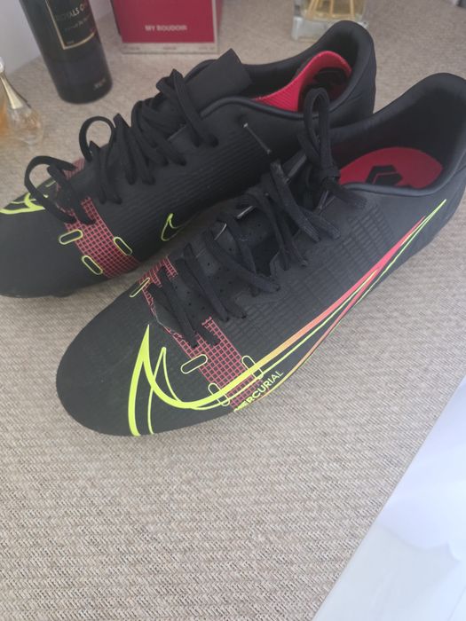 Vand ghete de fotbal Nike Mercurial marimea 42