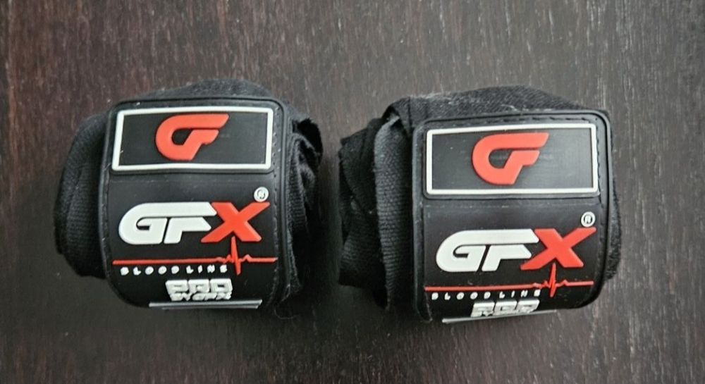 Продам боксёрские перчатки