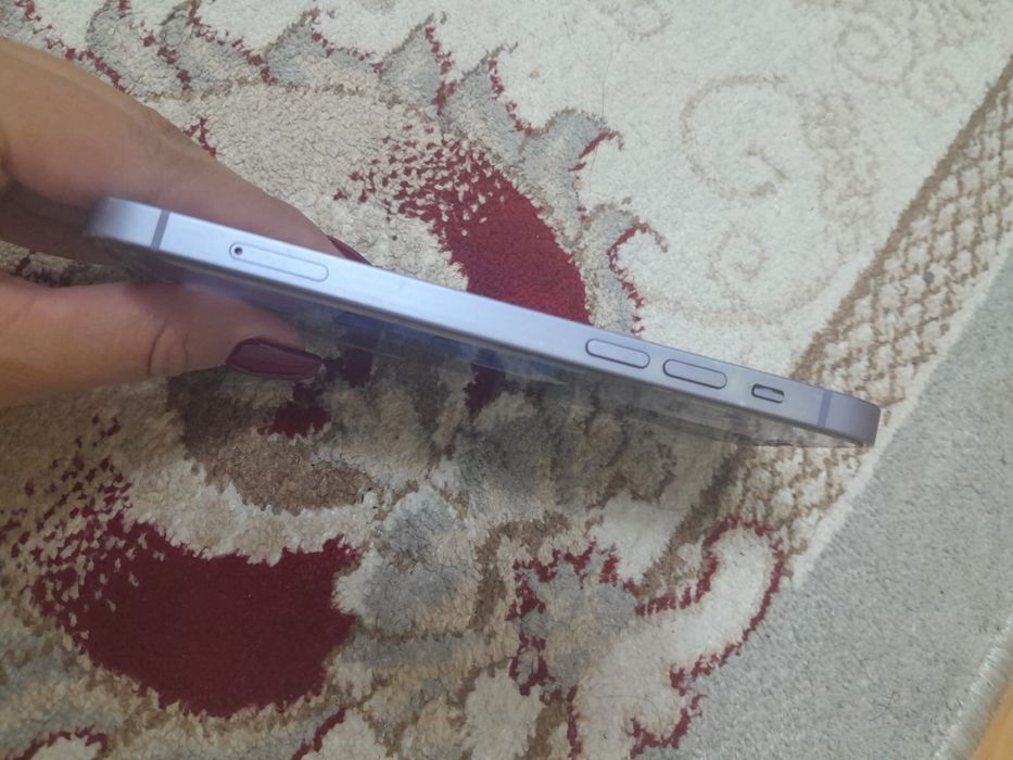 Айфон 12сатылады