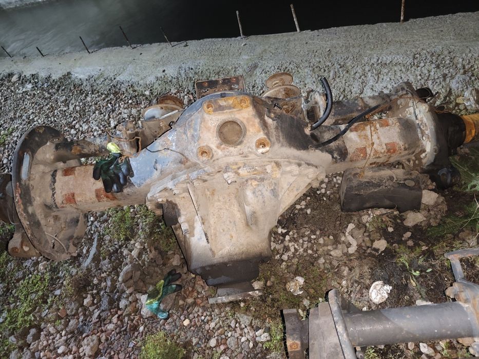 Zadni most daf yevro 2 niki rossiyaga qatnab turgan mashina edi