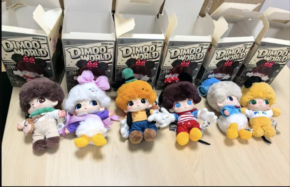 Мики Маус Лабубу винилови фигури/Mickey mause vinil plush