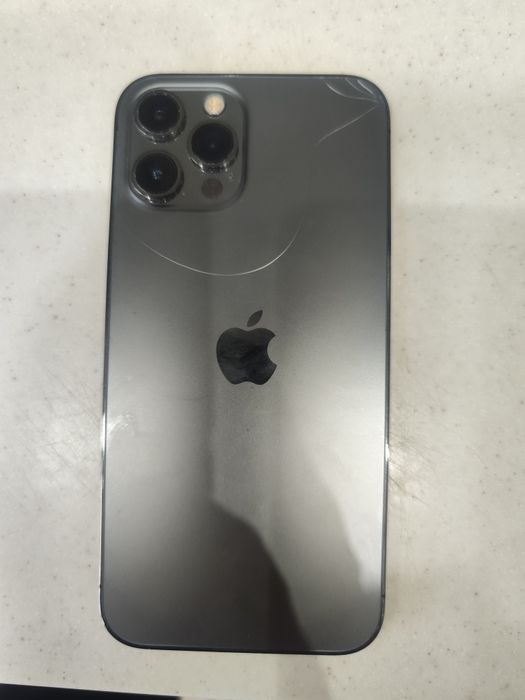 Продам айфон 12 про макс